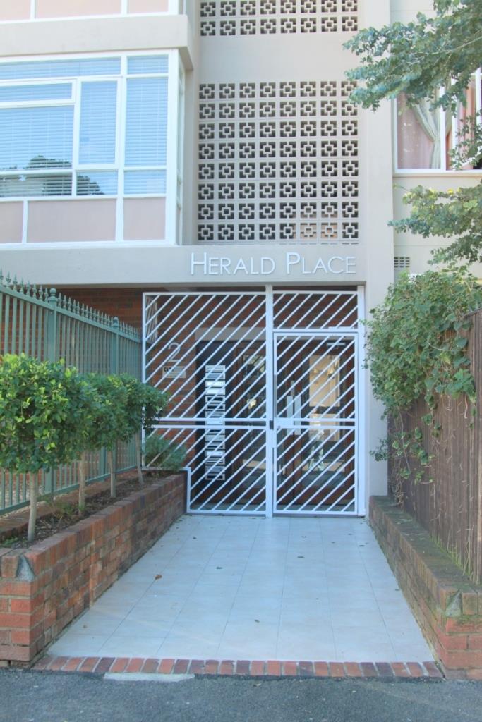 To Let 2 Bedroom Property for Rent in Tamboerskloof Western Cape